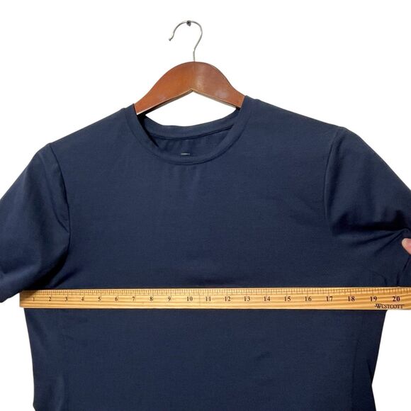 Welcome to my closet! - Picture 6 of 7